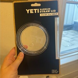 NWT yeti straw lid for 26 cup or 30 oz tumbler